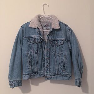Fleece lined Levi denim jacket